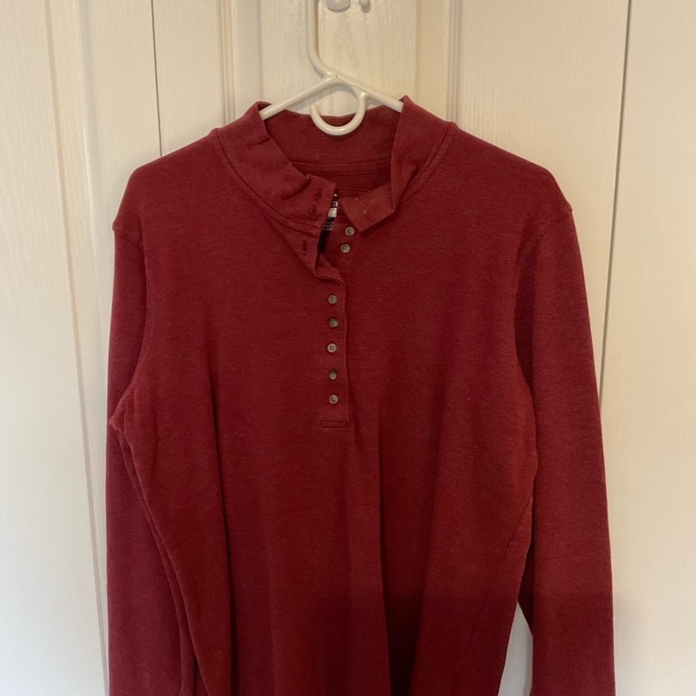Natural Reflections mock turtleneck top